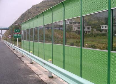 <a href=http://huaxiamian.com/news_article.html?news_id=111>高速聲屏障</a>