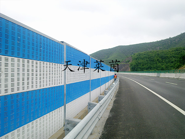 <a href=http://huaxiamian.com/news_article?news_id=114>高速聲屏障</a>