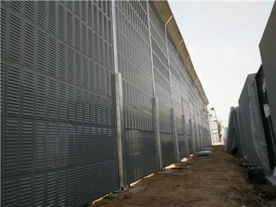 <a href=http://huaxiamian.com/news_article?news_id=119>聲屏障</a>