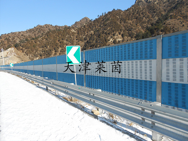 <a href=http://huaxiamian.com/news_article?news_id=124>聲屏障</a>