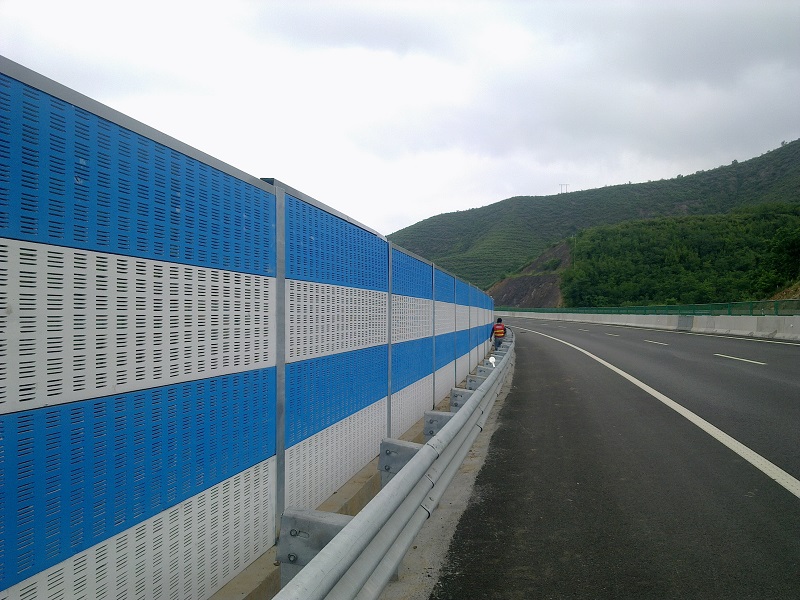 <a href=http://huaxiamian.com/news_article?news_id=127>聲屏障</a>