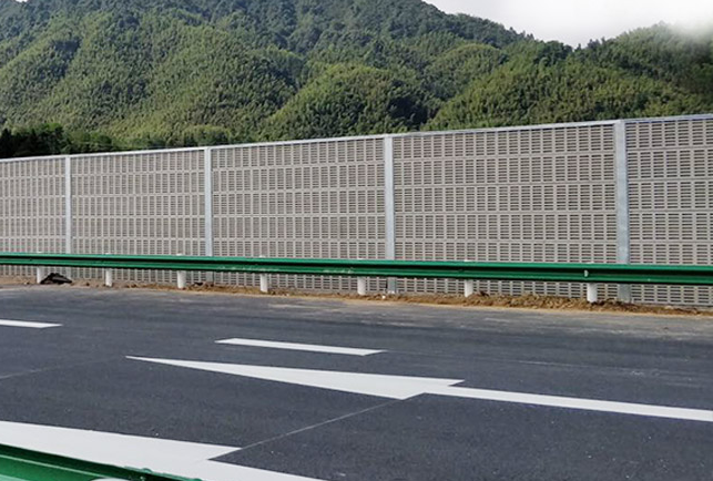 <a href=http://huaxiamian.com/news_article.html?news_id=128>聲屏障</a>