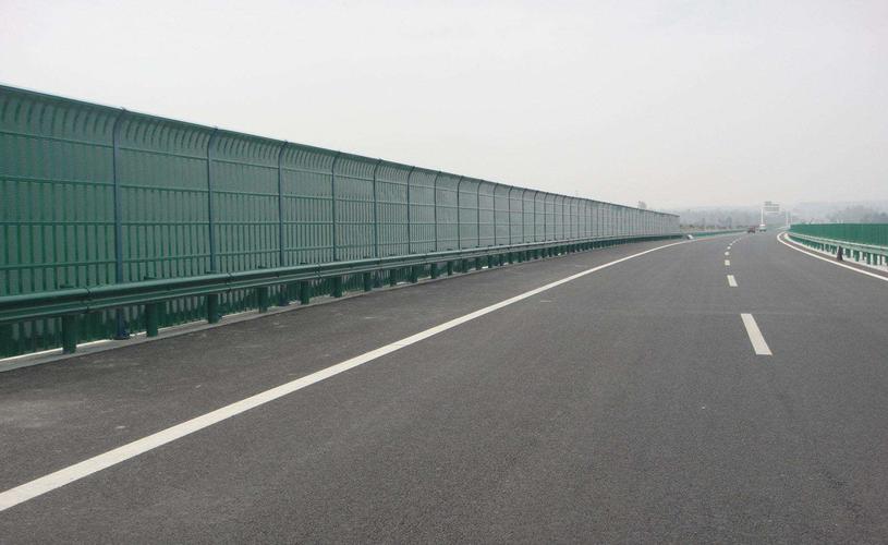 <a href=http://huaxiamian.com/news_article?news_id=140>高速公路聲屏障</a>